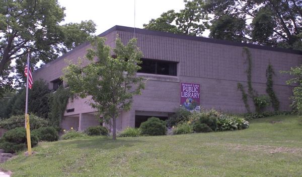 Great River Regional Library - Howard Lake